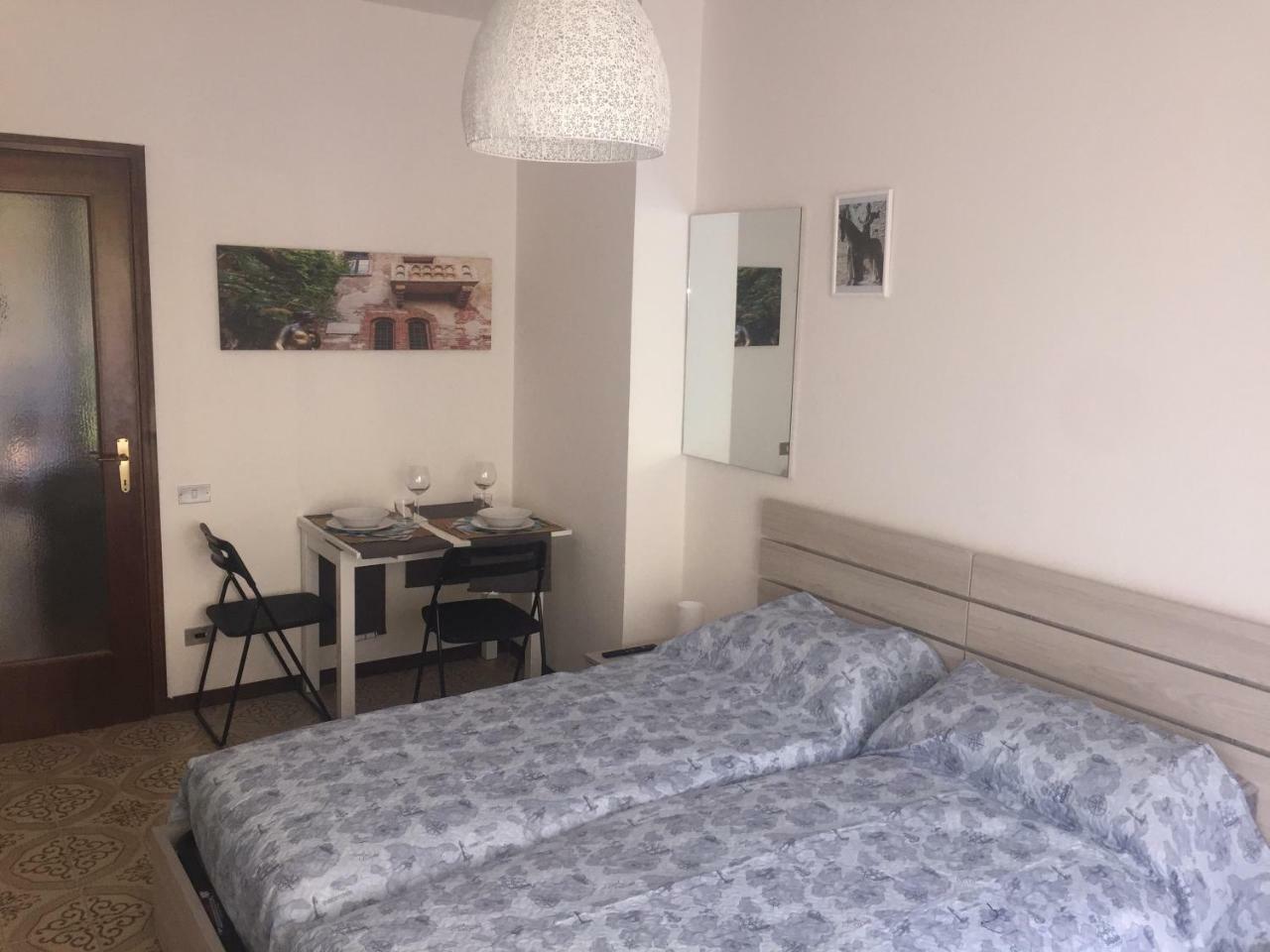Room Verona Holidays Luaran gambar