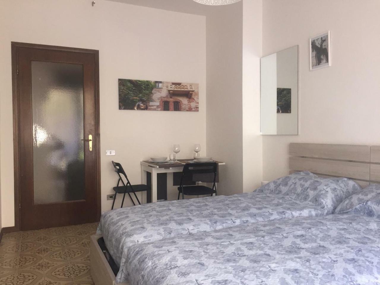 Room Verona Holidays Luaran gambar