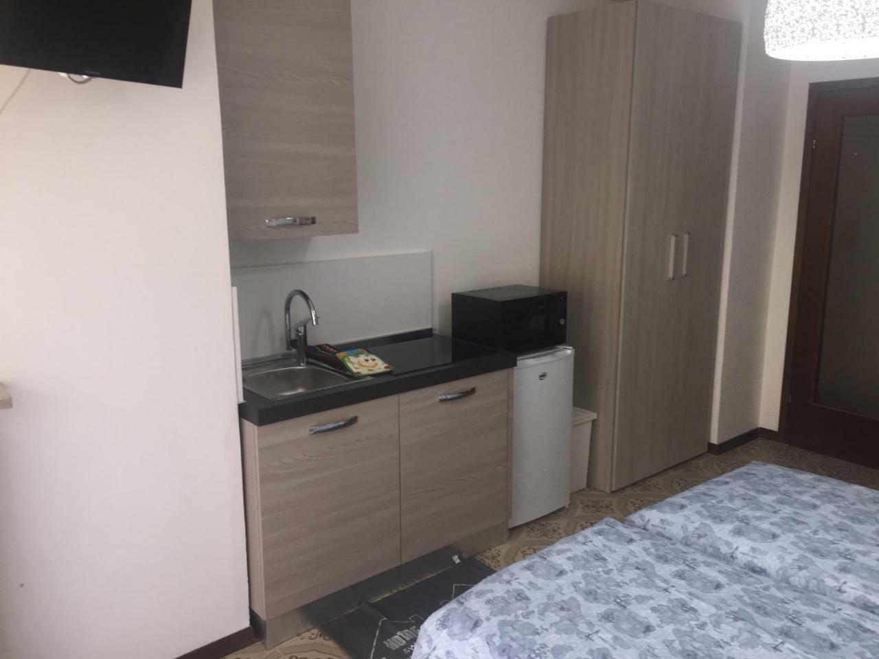 Room Verona Holidays Luaran gambar