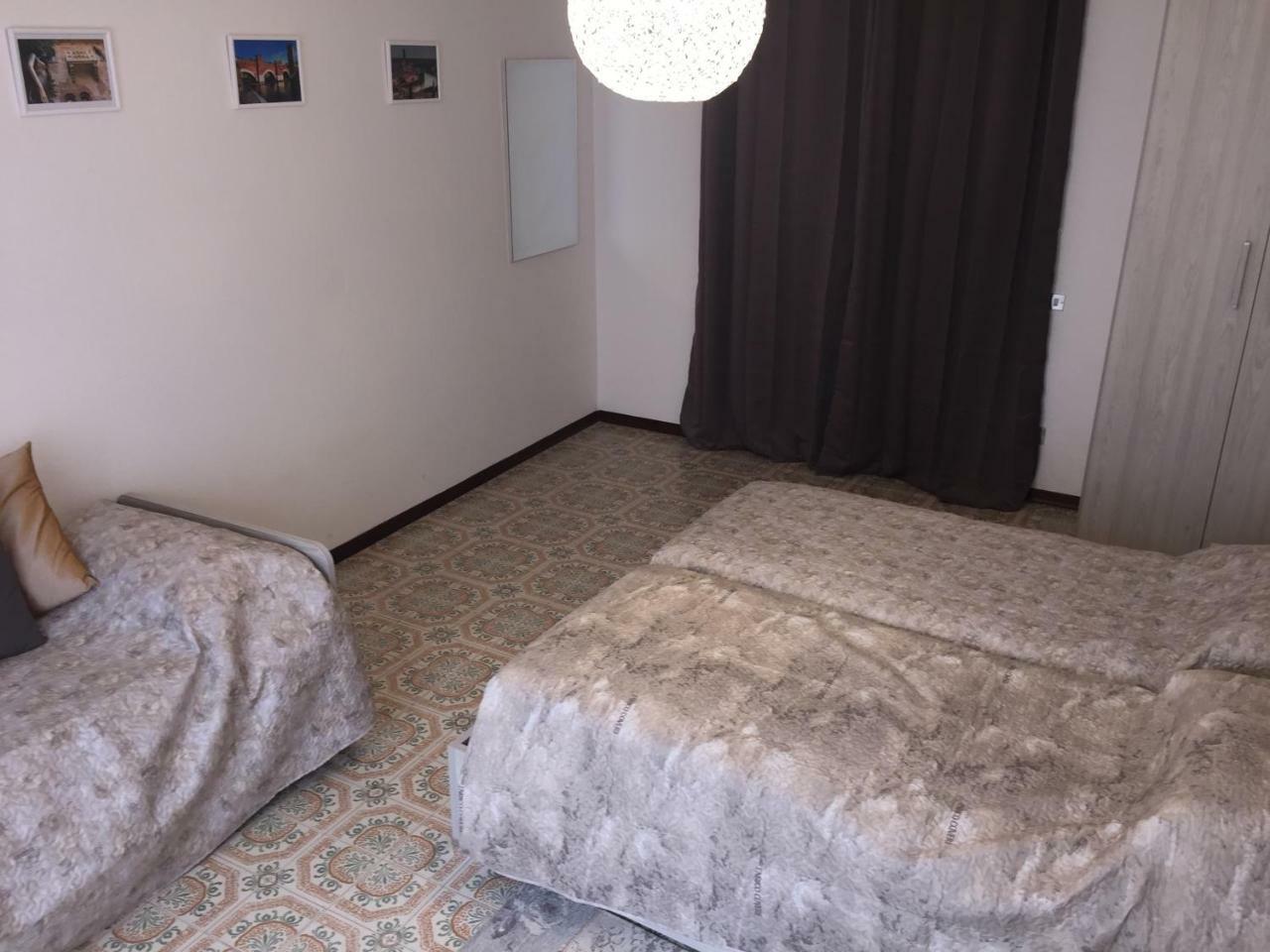 Room Verona Holidays Luaran gambar